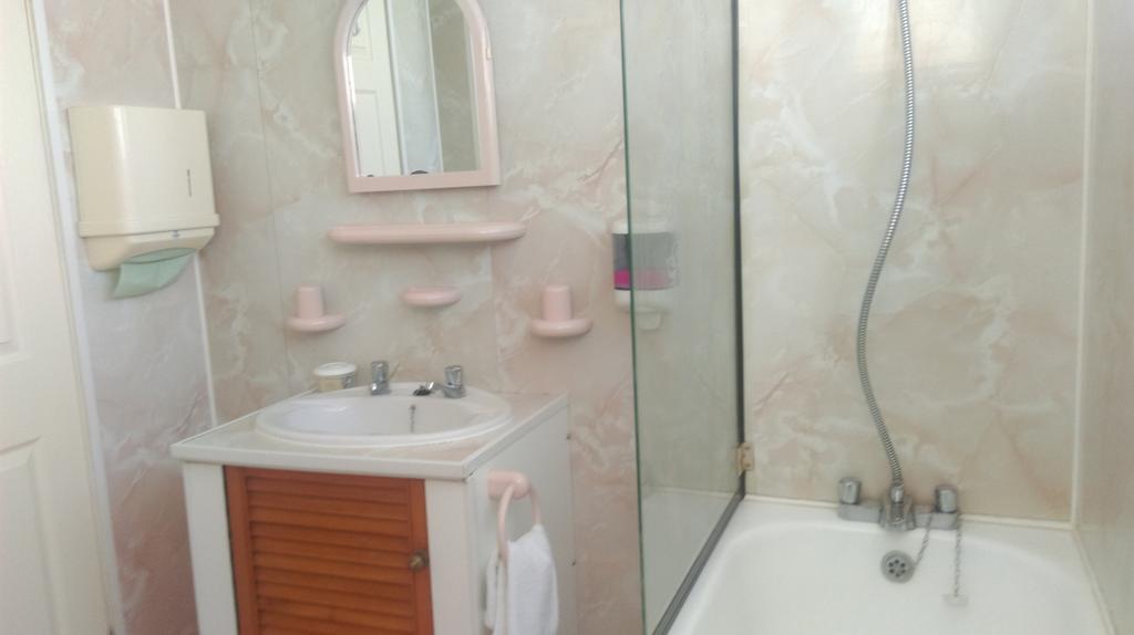 Havelock Guesthouse Saint Helier Ngoại thất bức ảnh
